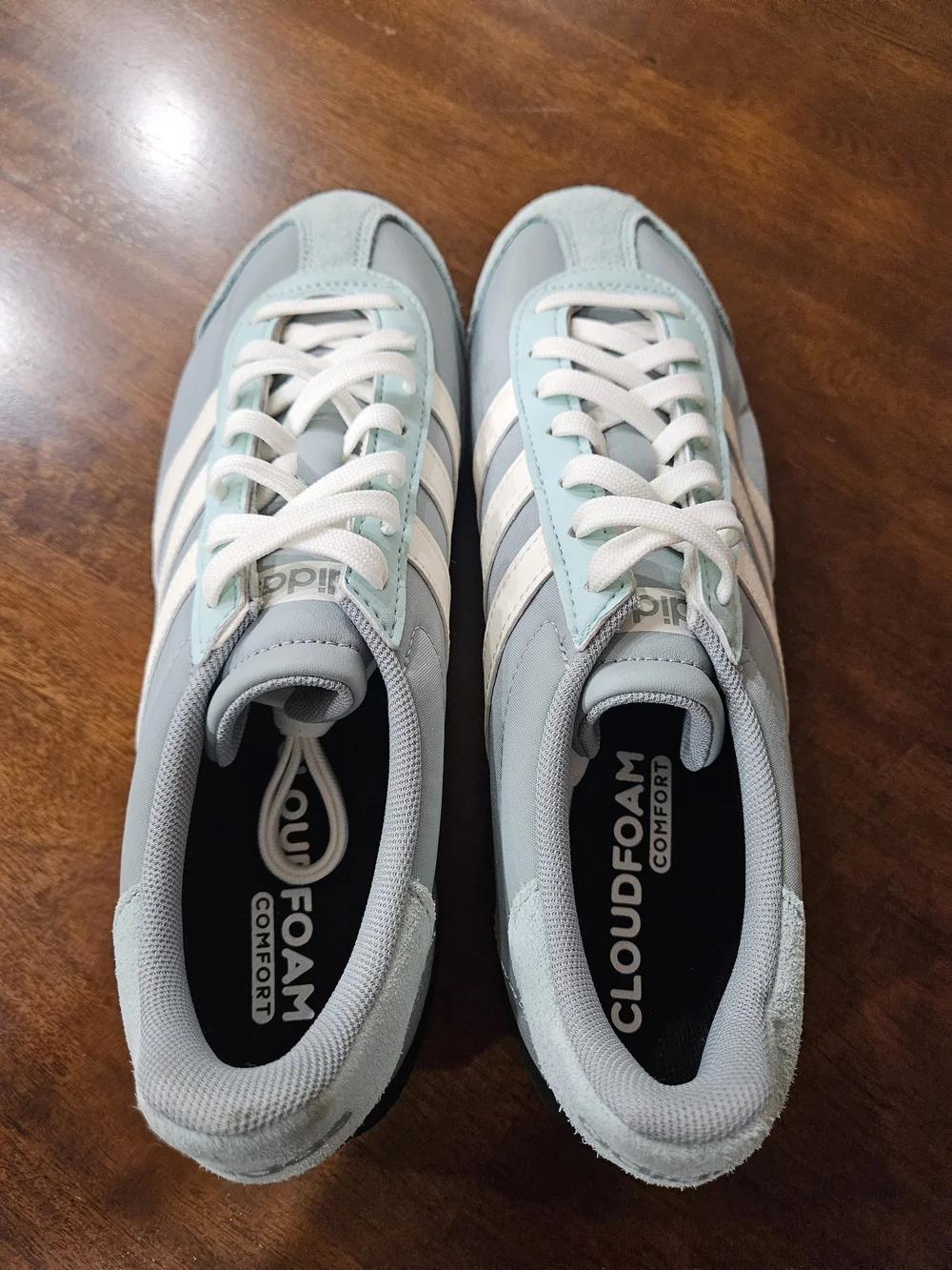 NWOTs Men's Adidas Runvista Sneakers